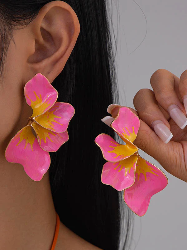 Flower Shape Drop Earrings - Image 3
