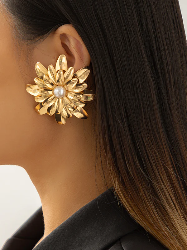 Flower Shape Drop Earrings - Image 2