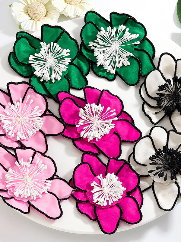 Flower Shape Drop Earrings - Image 4