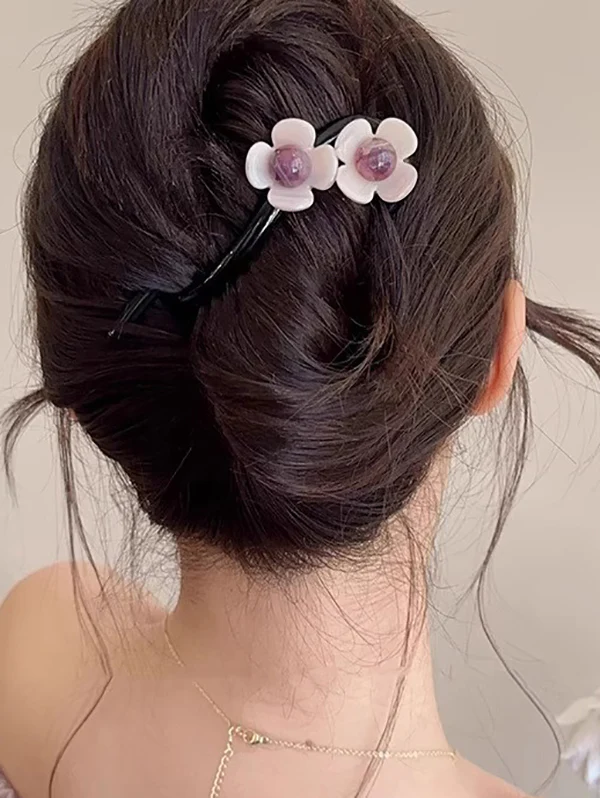 Flower Shape Geometric Hair Clips - Image 2