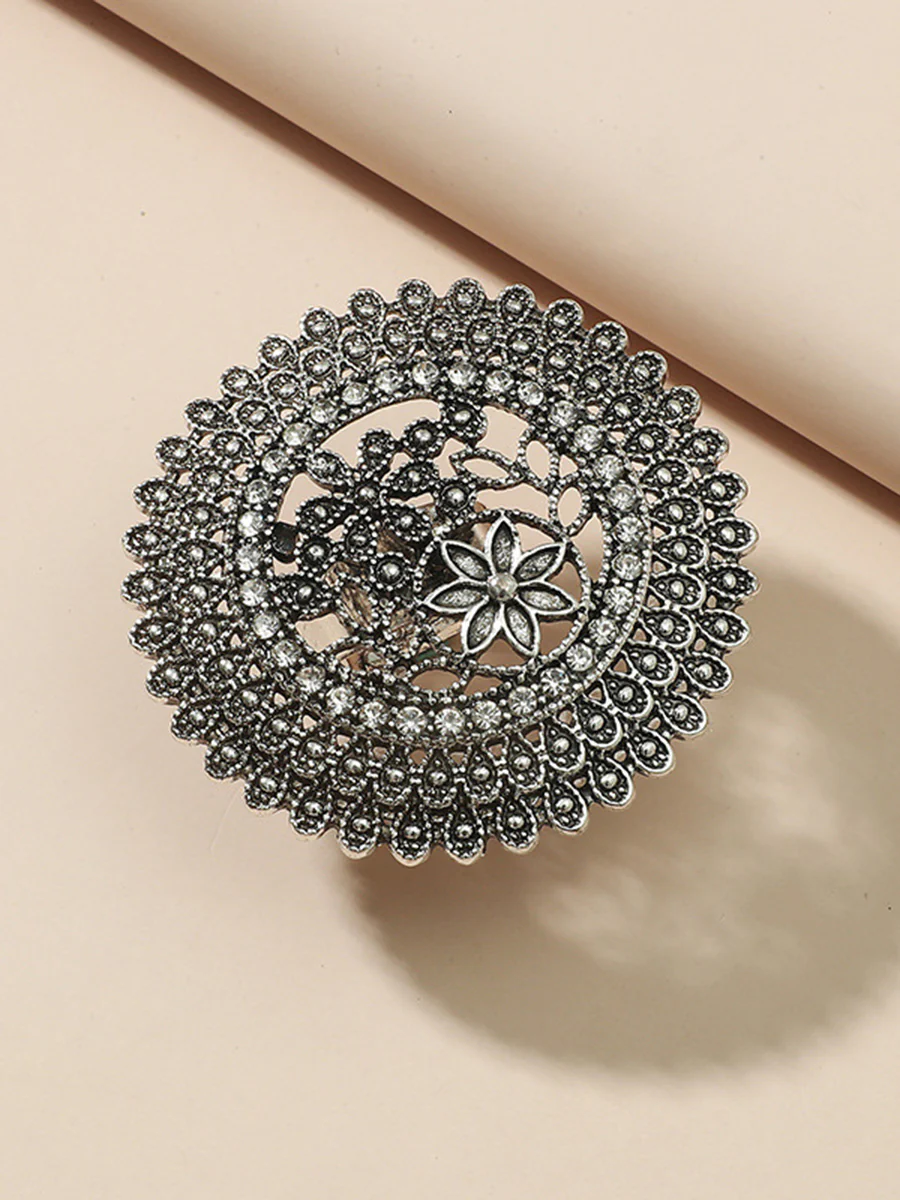 Flower Shape Geometric Hollow Rings Accessories - Image 4