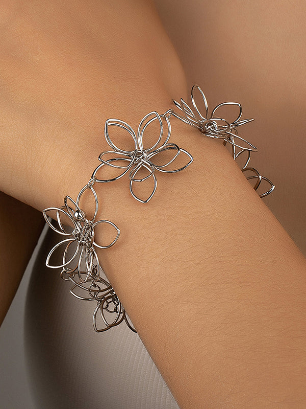 Flower Shape Hollow Bracelet Accessories - Image 2