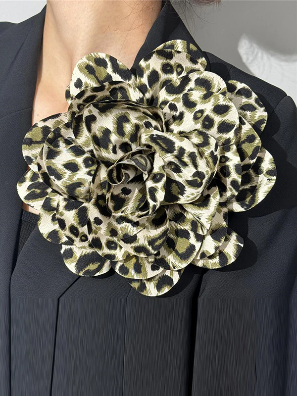 Flower Shape Leopard Brooch Accessories - Image 2