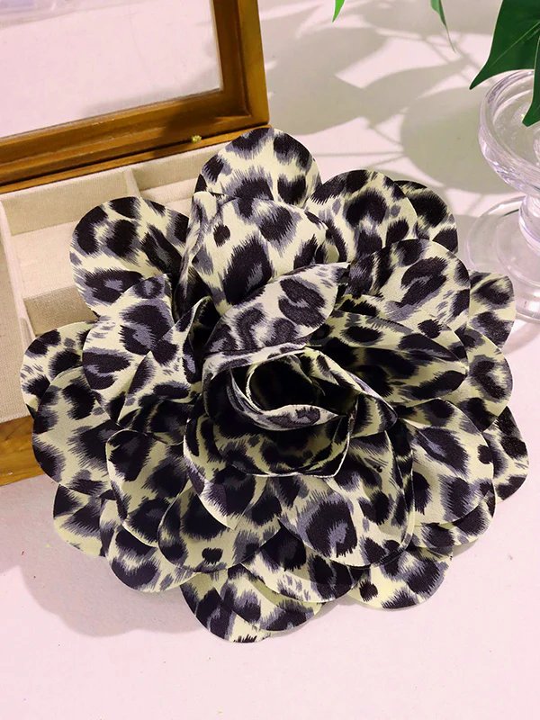 Flower Shape Leopard Brooch Accessories - Image 4