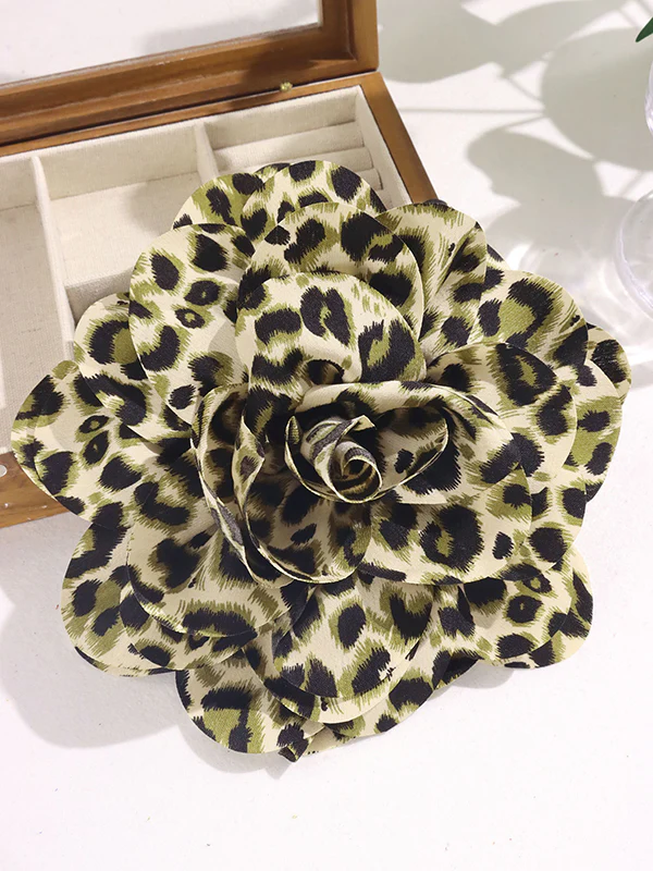 Flower Shape Leopard Brooch Accessories - Image 5