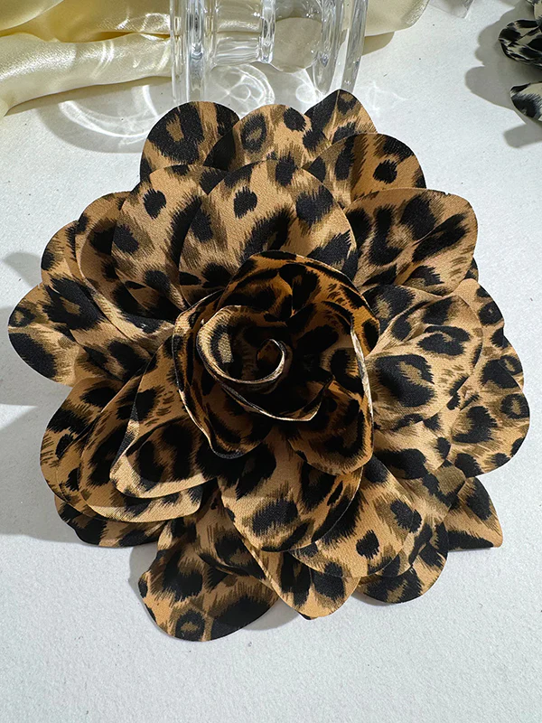 Flower Shape Leopard Brooch Accessories - Image 7