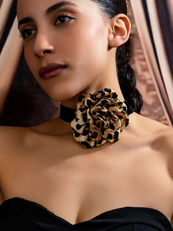 Flower Shape Leopard Necklaces Accessories - Image 2
