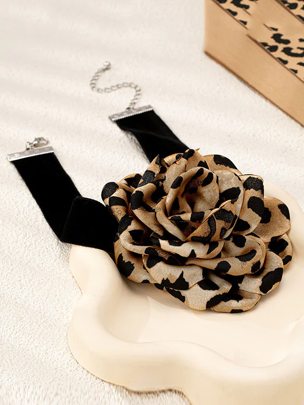 Flower Shape Leopard Necklaces Accessories - Image 4