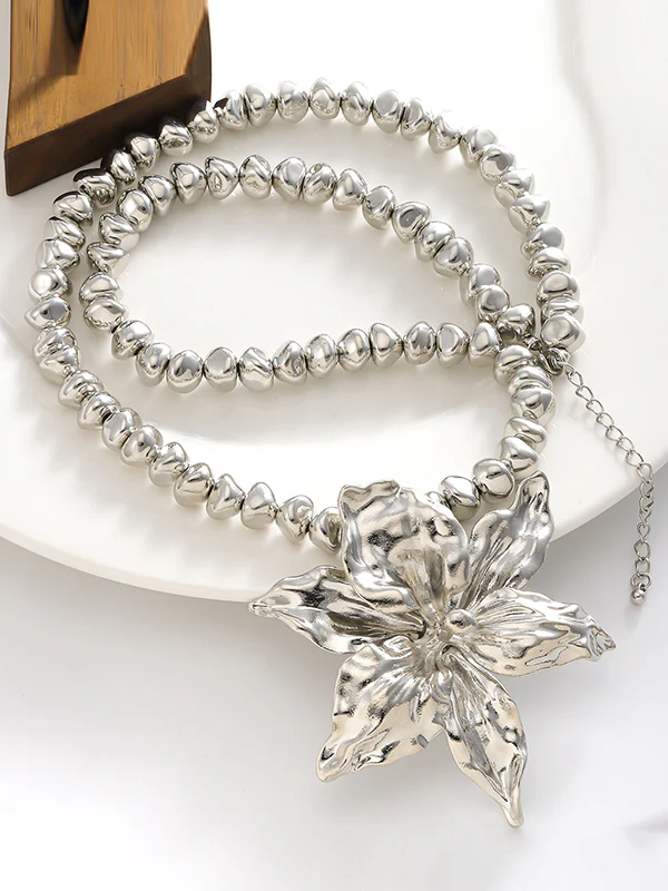 Flower Shape Necklaces Accessories - Image 2