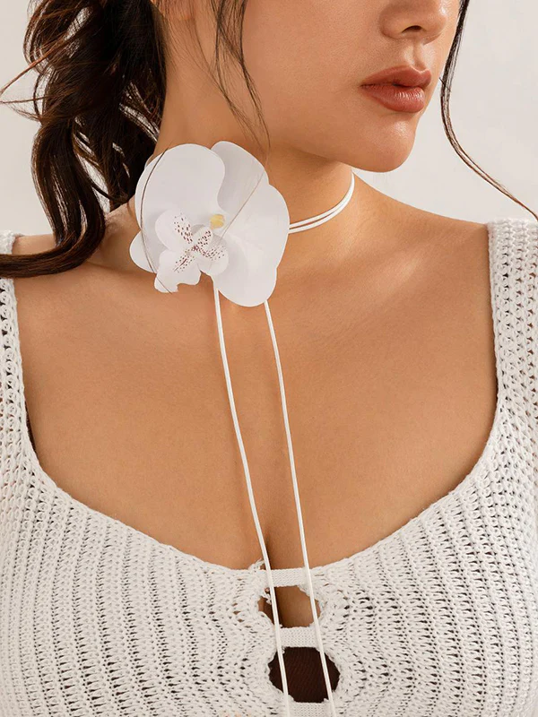 Flower Shape Necklaces Accessories - Image 3