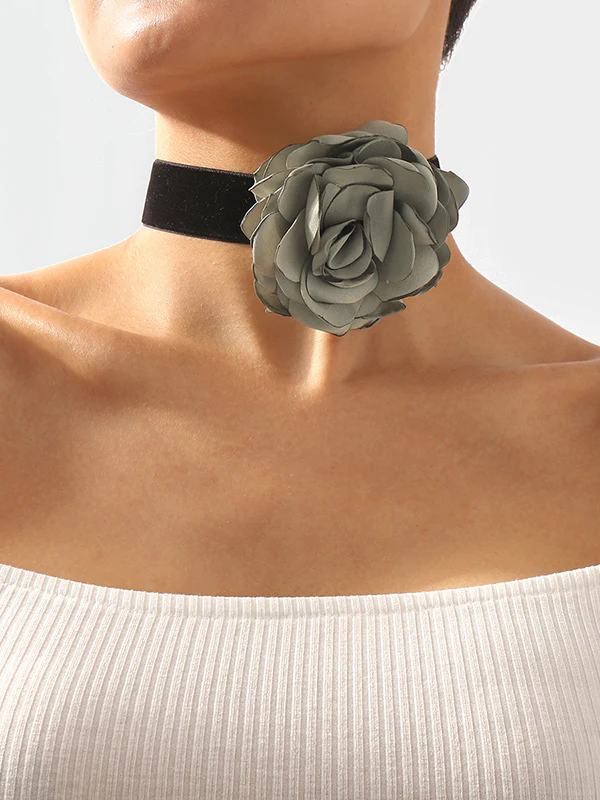 Flower Shape Necklaces Accessories - Image 4