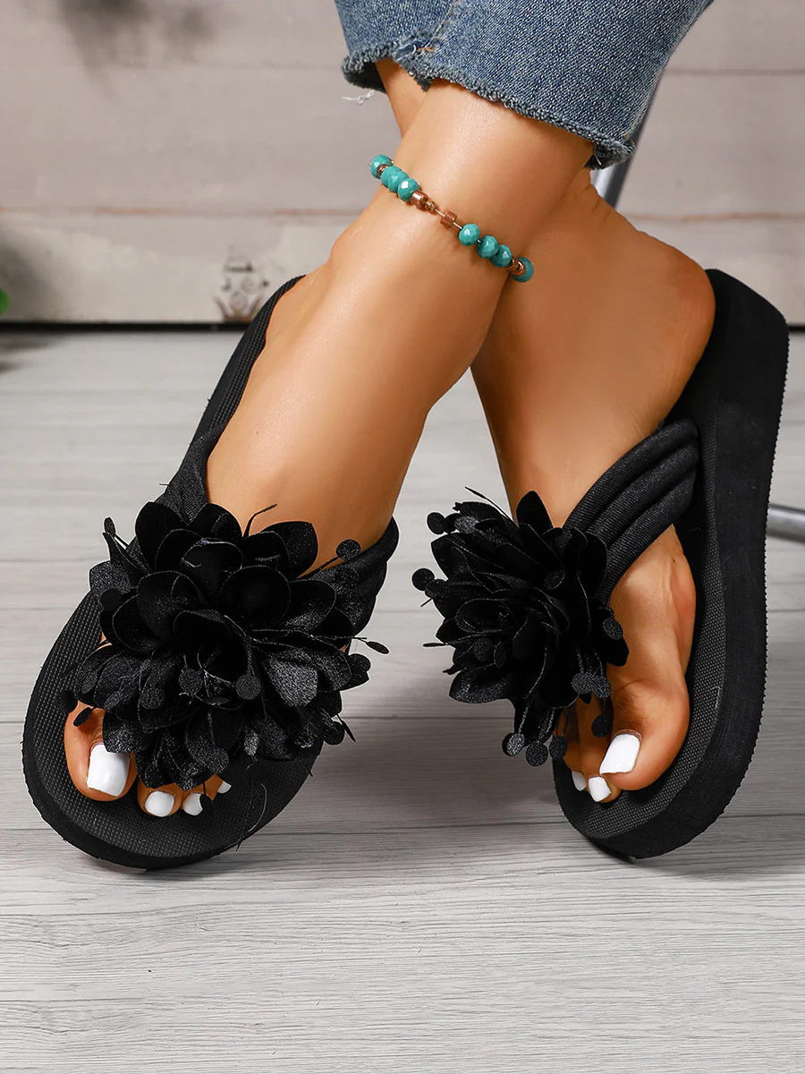 Flower Shape Open Toe Slippers - Image 4