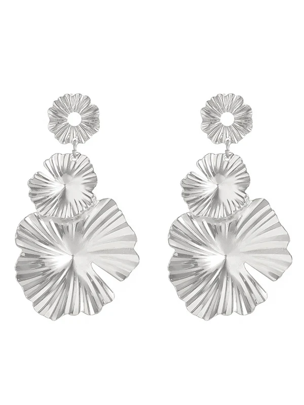 Flower Shape Solid Color Drop Earrings - Image 3