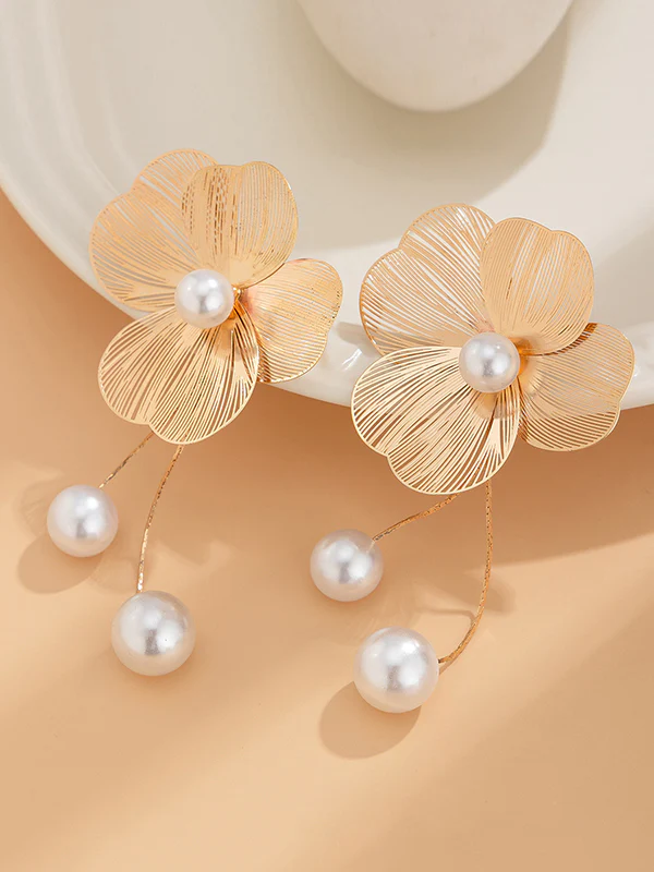 Flower Shape Tasseled Drop Earrings - Image 5