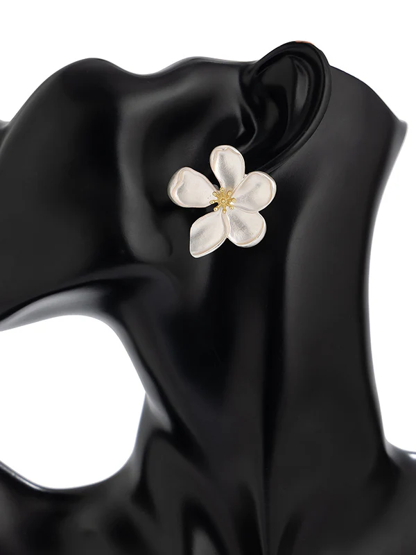 Flower Shape Tasseled Drop Earrings - Image 9
