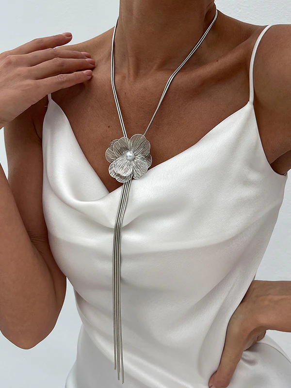 Flower Shape Tasseled Necklaces Accessories - Image 3