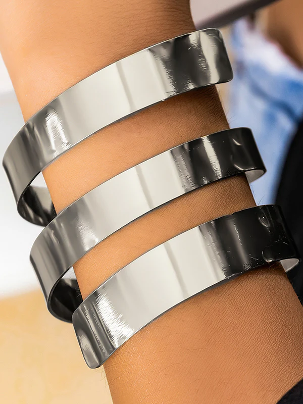Geometric Bracelet Accessories - Image 4