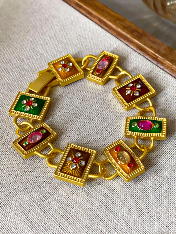 Geometric Bracelet Accessories - Image 7