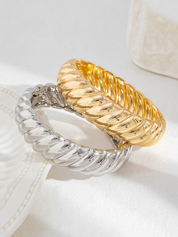 Geometric Bracelet Accessories - Image 6