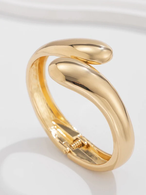 Geometric Bracelet Accessories - Image 7
