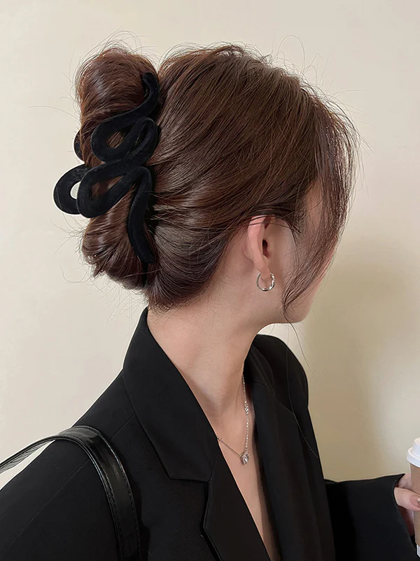 Geometric Claw Hair Clip - Image 8