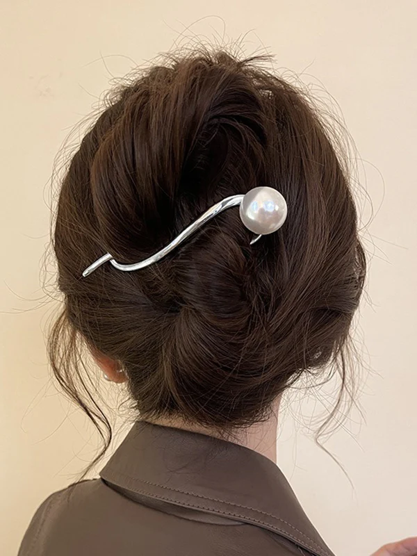 Geometric Hair Clips - Image 4