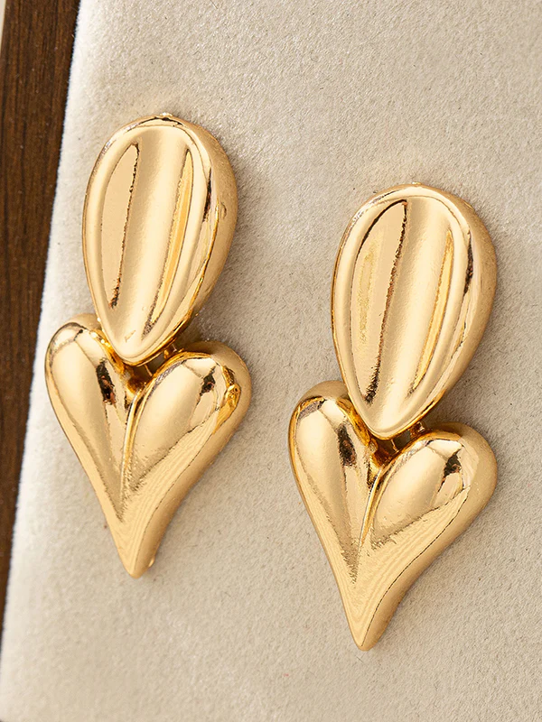 Geometric Heart Shape Drop Earrings - Image 3
