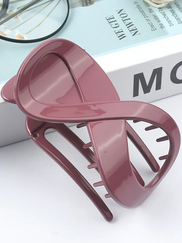 Geometric Hollow Hair Clips - Image 19
