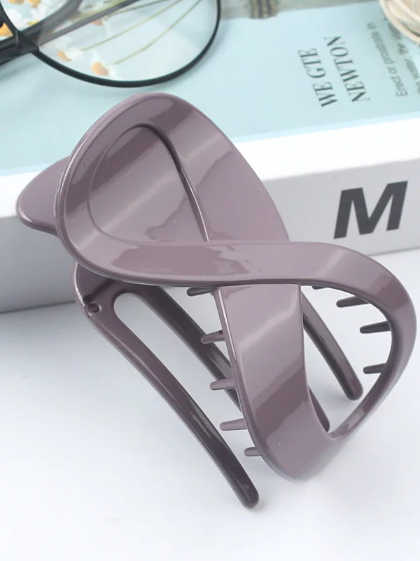 Geometric Hollow Hair Clips - Image 20