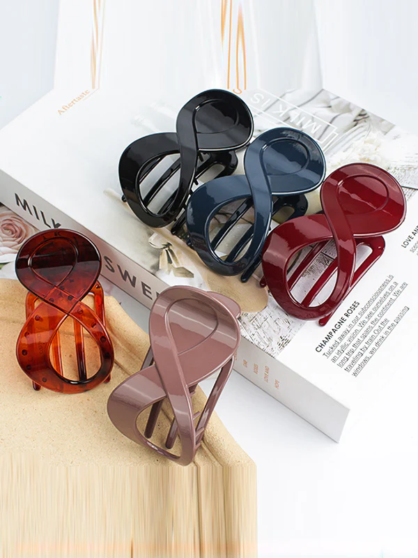 Geometric Hollow Hair Clips - Image 4
