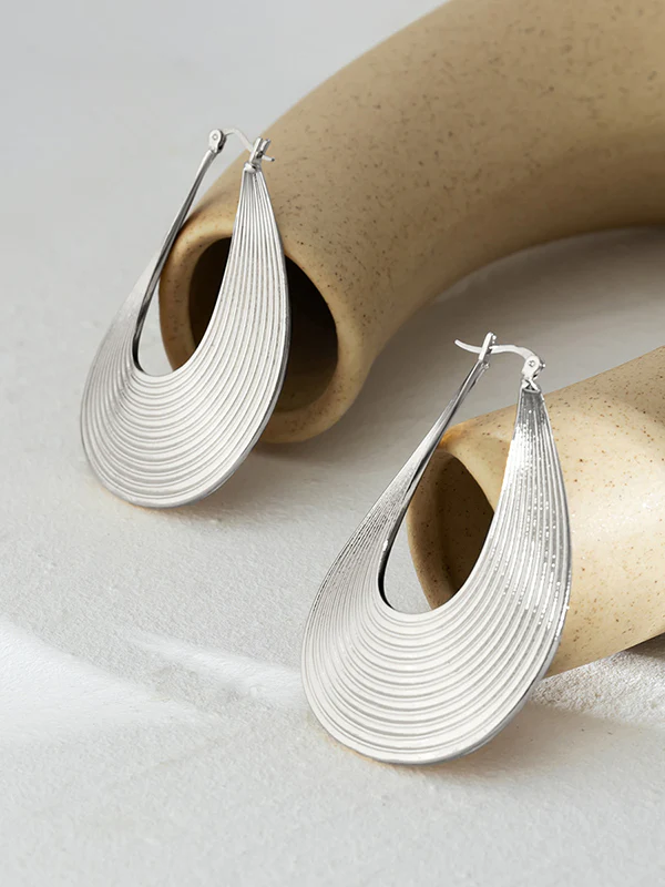 Geometric Hollow Solid Color Drop Earrings - Image 14