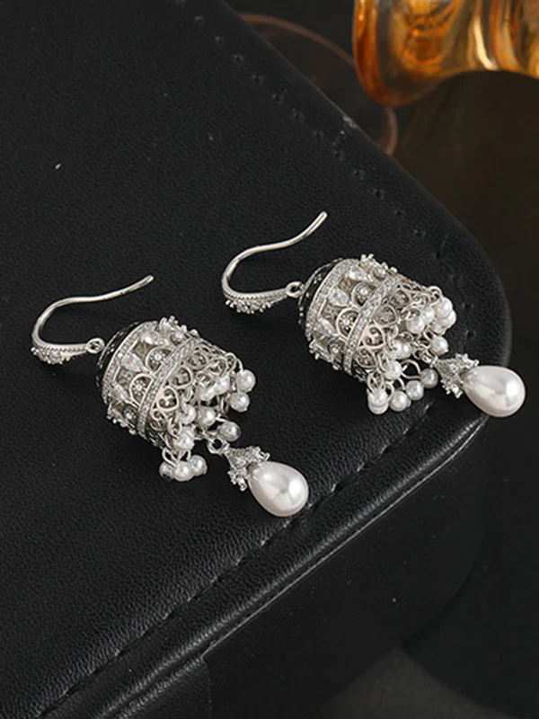 Geometric Hollow Tasseled Drop Earrings - Image 3
