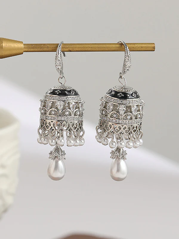 Geometric Hollow Tasseled Drop Earrings - Image 5
