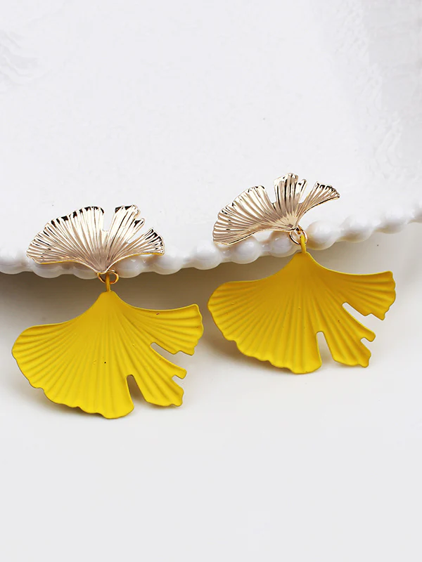 Geometric Leaves Shape Drop Earrings - Image 3