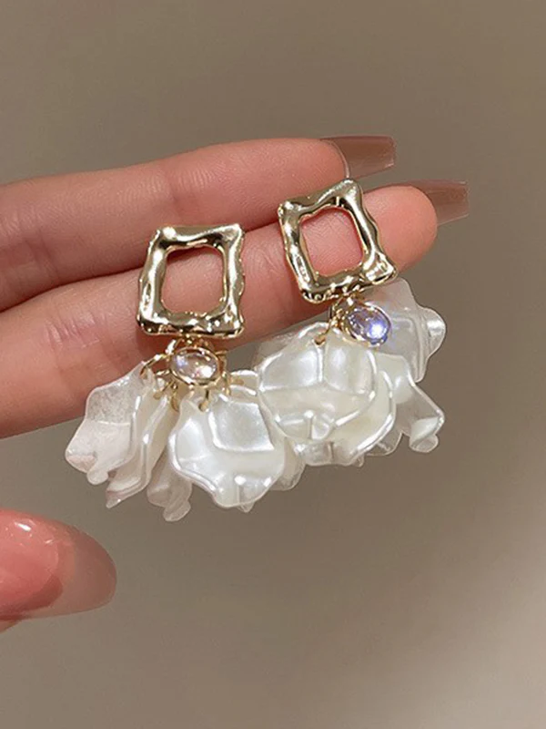 Geometric Leaves Shape Rhine Stones Drop Earrings - Image 6