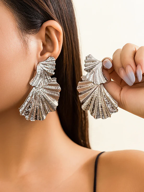 Geometric Leaves Shape Solid Color Drop Earrings - Image 4