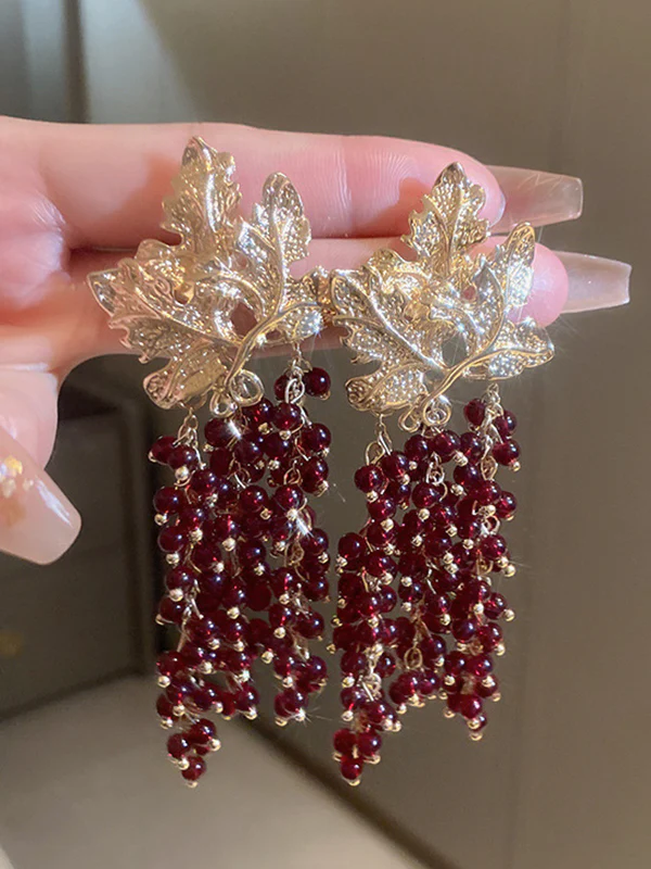 Geometric Leaves Shape Tasseled Drop Earrings - Image 2