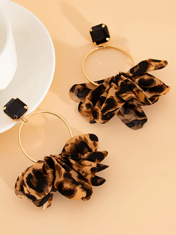 Geometric Leopard Three-Dimensional Flower Drop Earrings - Image 5
