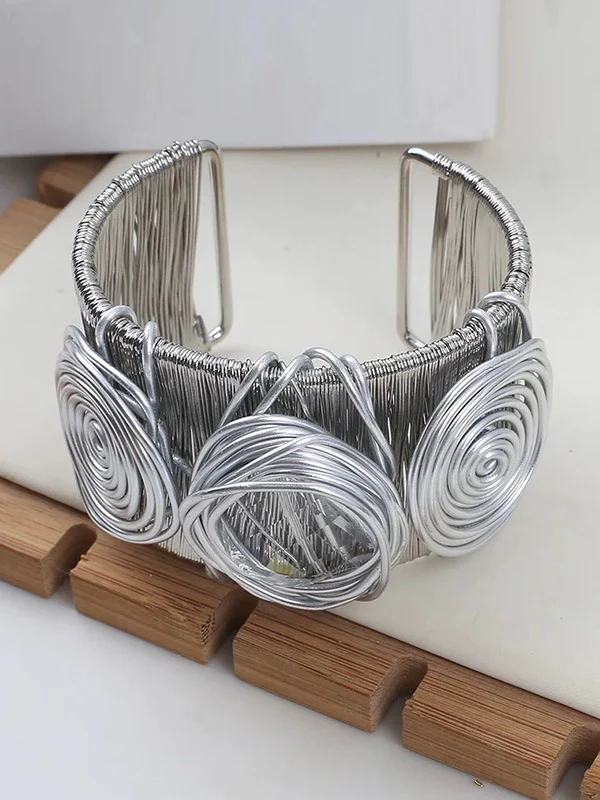 Geometric Pleated Bracelet Accessories - Image 5
