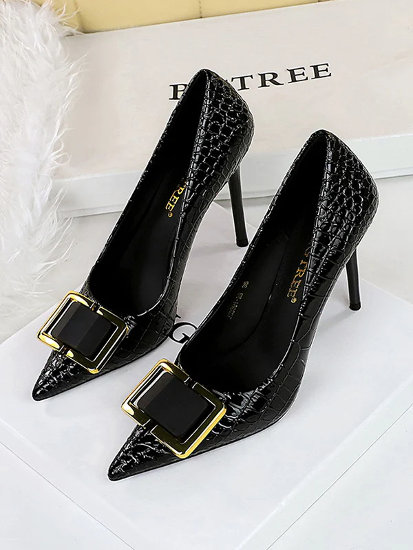 Geometric Pointed-Toe Split-Joint Pumps - Image 3
