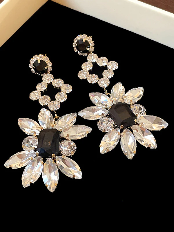 Geometric Rhine Stones Drop Earrings - Image 5