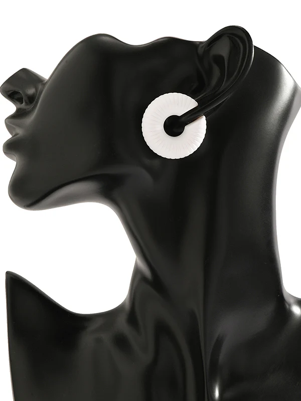 Geometric Solid Color Ear Clip - Image 24