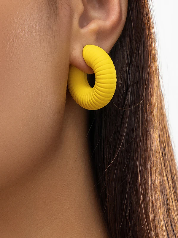 Geometric Solid Color Ear Clip - Image 4