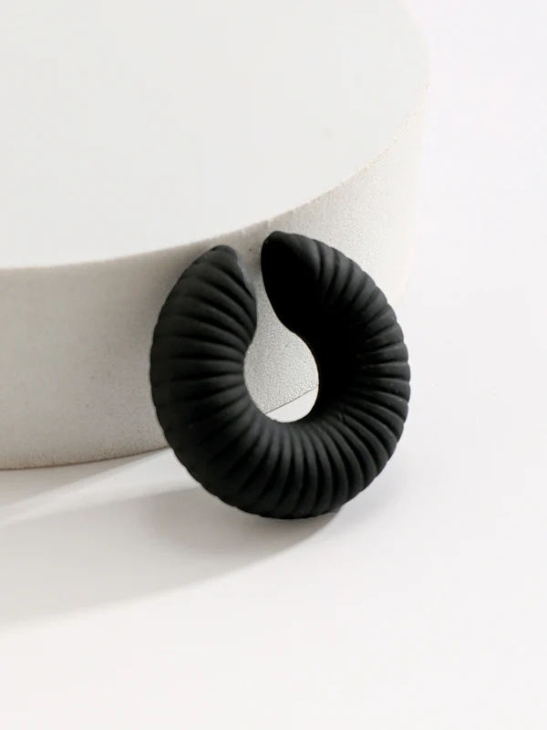 Geometric Solid Color Ear Clip - Image 48