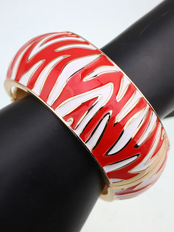 Geometric Zebra-Stripe Bracelet Accessories - Image 4