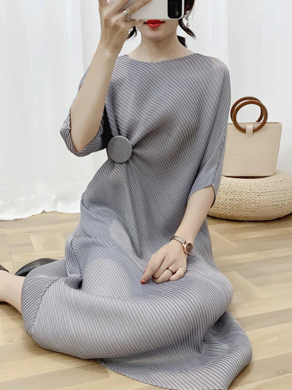 Half Sleeves Irregular Clipping Pleated Solid Color Round-Neck Midi Dresses - Image 10