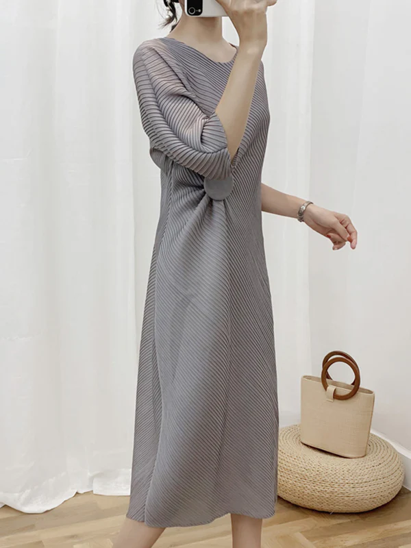 Half Sleeves Irregular Clipping Pleated Solid Color Round-Neck Midi Dresses - Image 12
