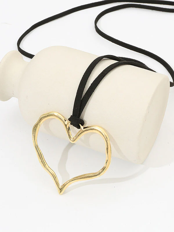 Heart Shape Hollow Necklaces Accessories - Image 2
