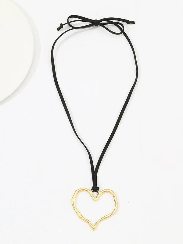 Heart Shape Hollow Necklaces Accessories - Image 4