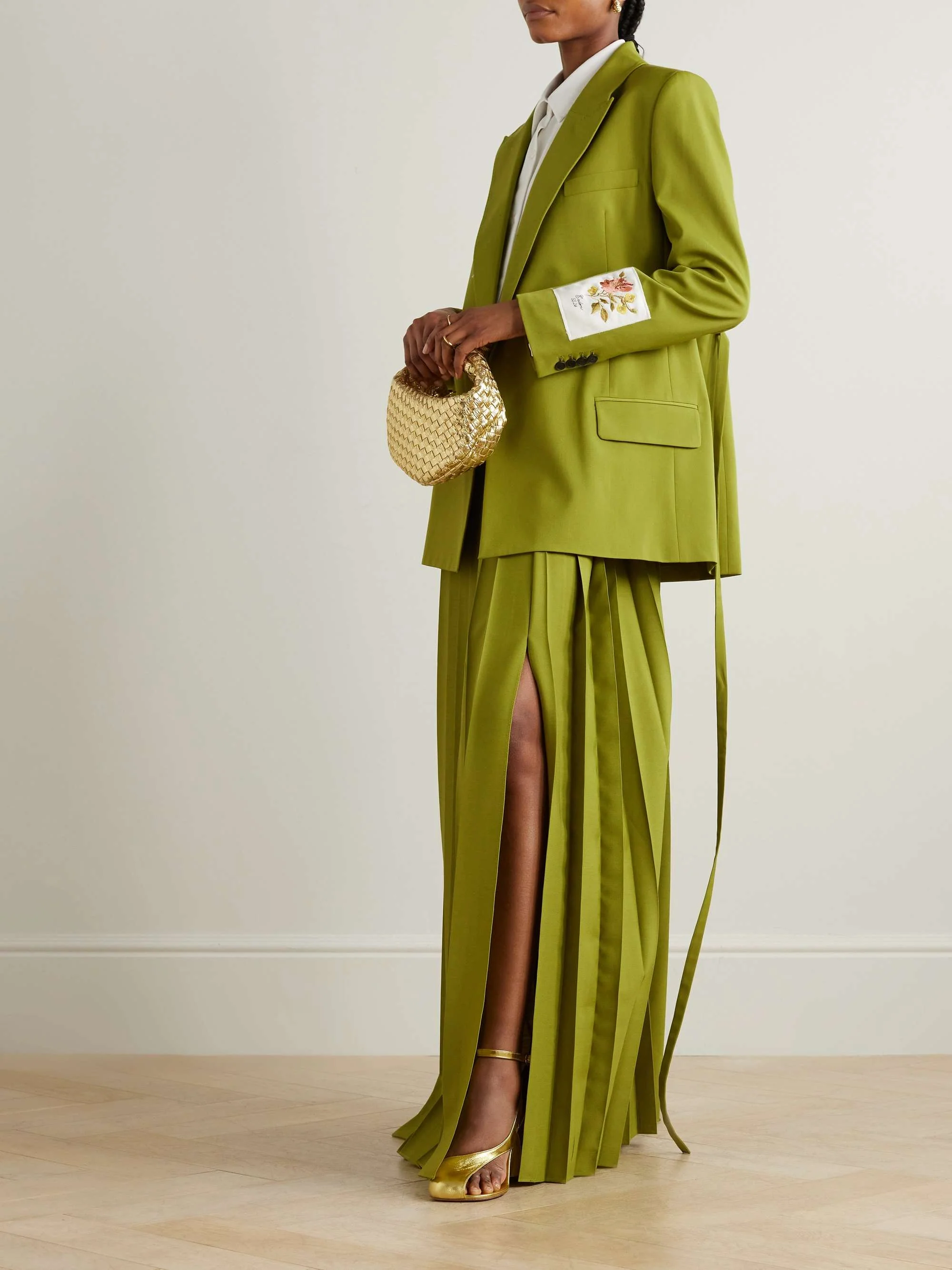 High Waisted Loose Pleated Solid Color Split-Side Skirts - Image 2